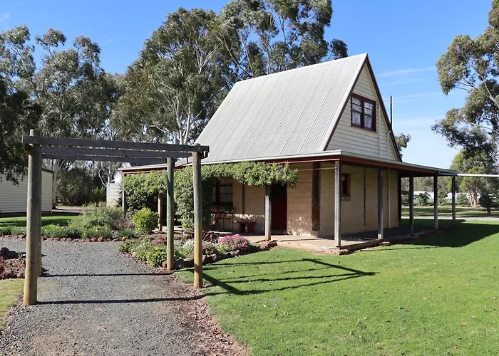 Murray River Spa Retreat